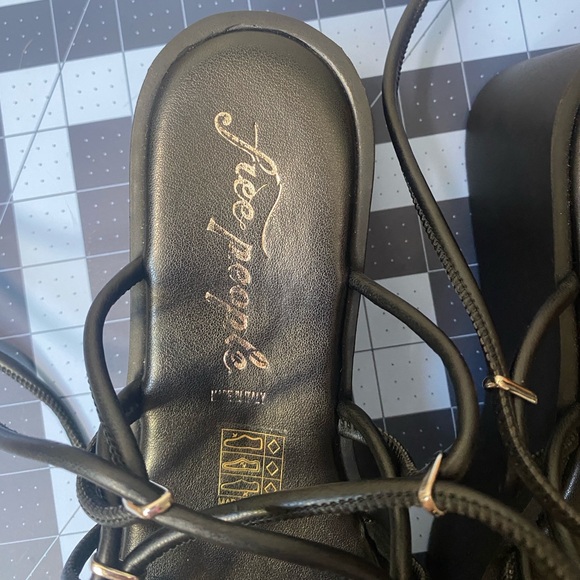 NWOT Free People Womens Georgie Wrap Platform Sandals Black Size EU 38/US 7.5 - Picture 4 of 11